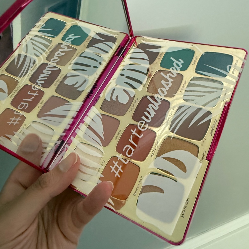 NWT! Tarte Unleashed Eyeshadow Palette with Teal, Gold, and Brown Shades - Picture 3 of 10